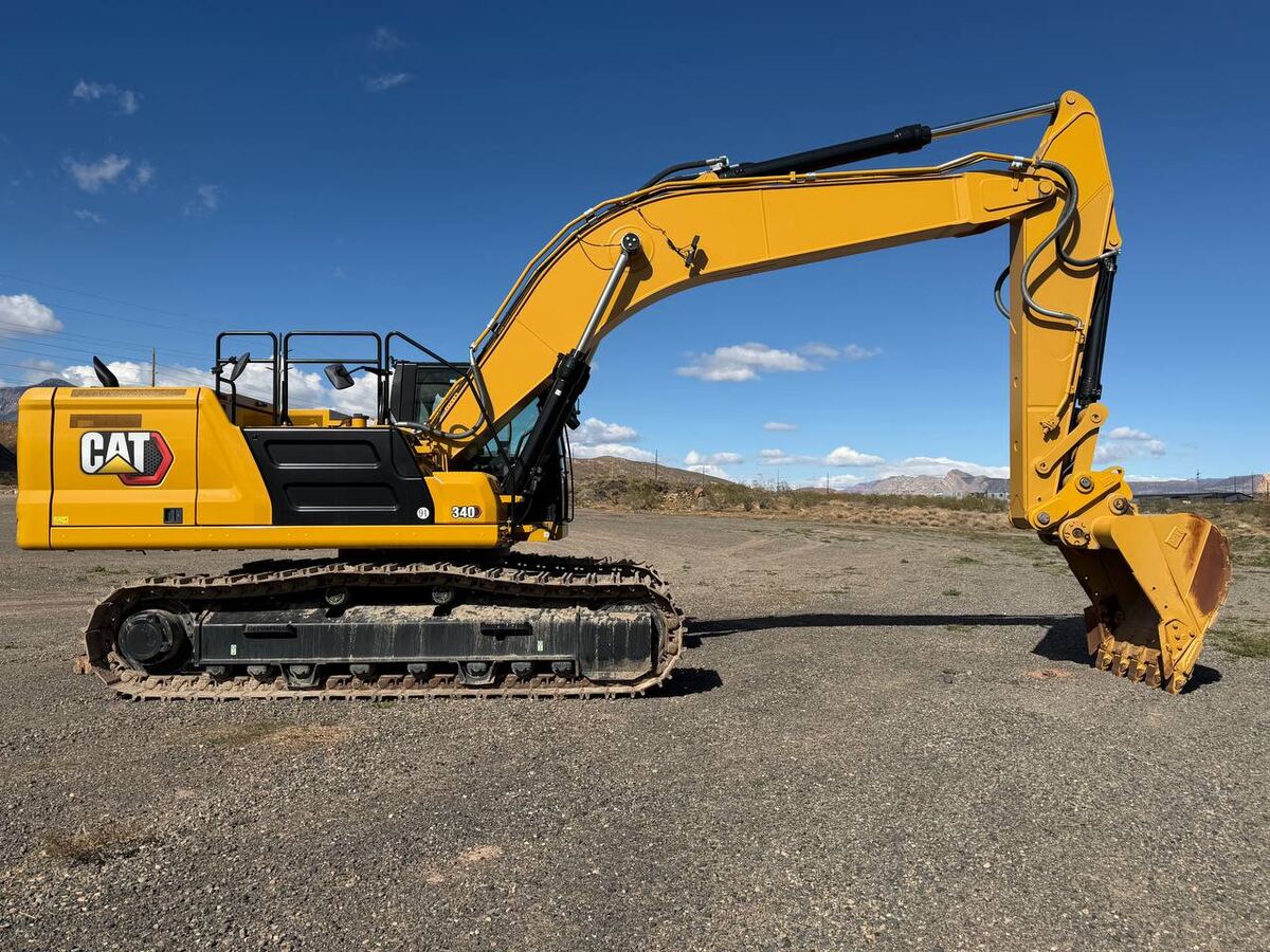 2022 Caterpillar 340 Excavator photo 6