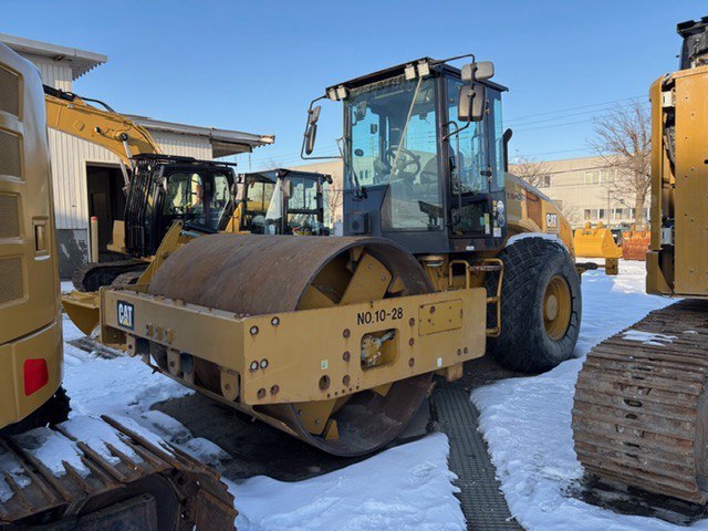 2017 Caterpillar CS54B Compactor